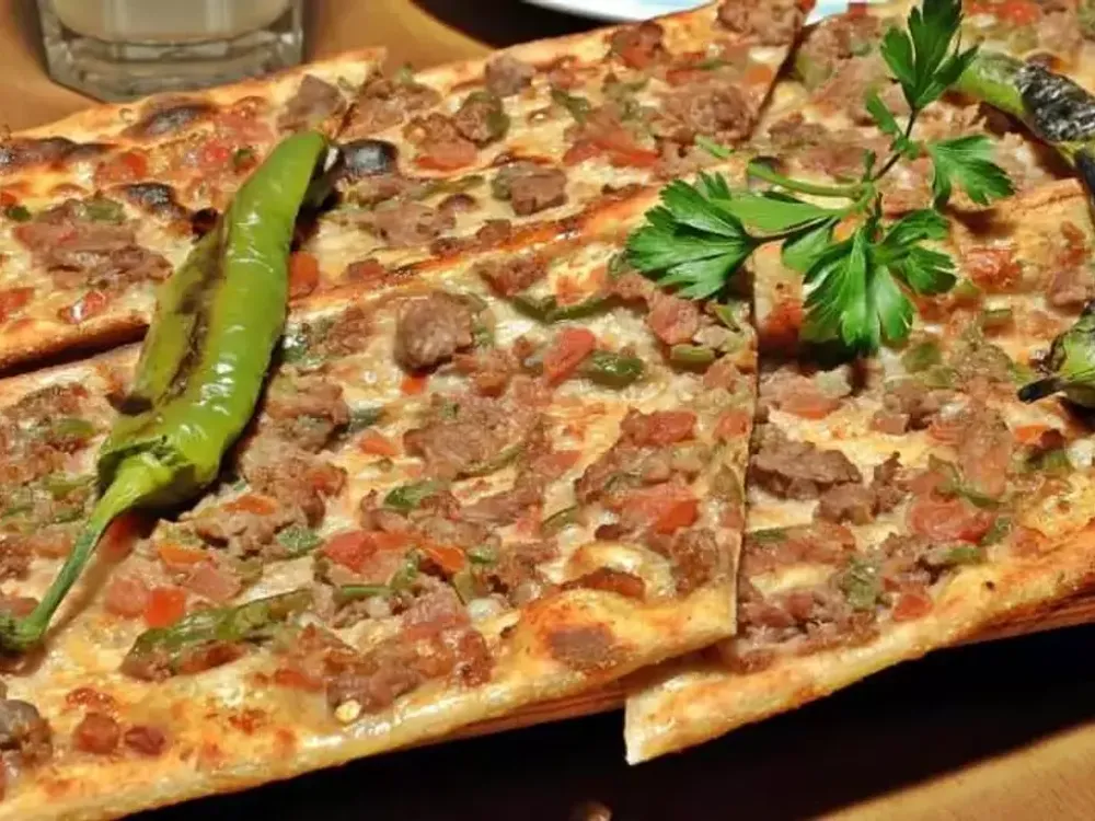 Konya bıçakarası pidesi