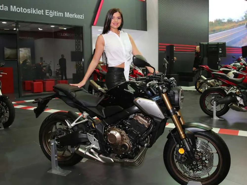 honda motosiklet manken