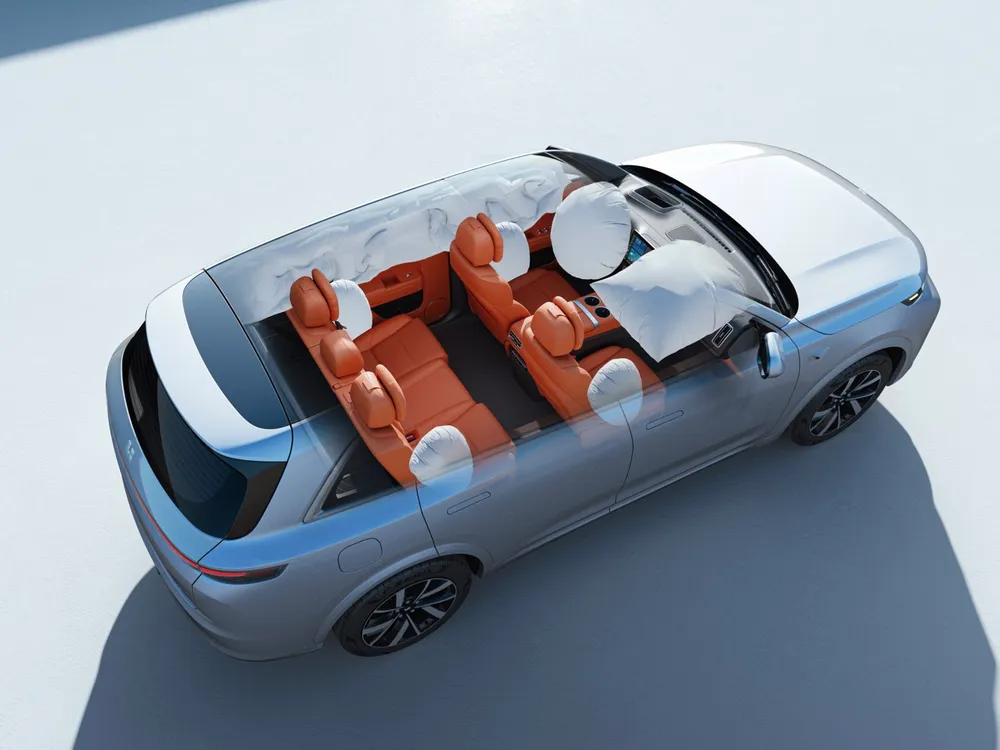li auto airbags