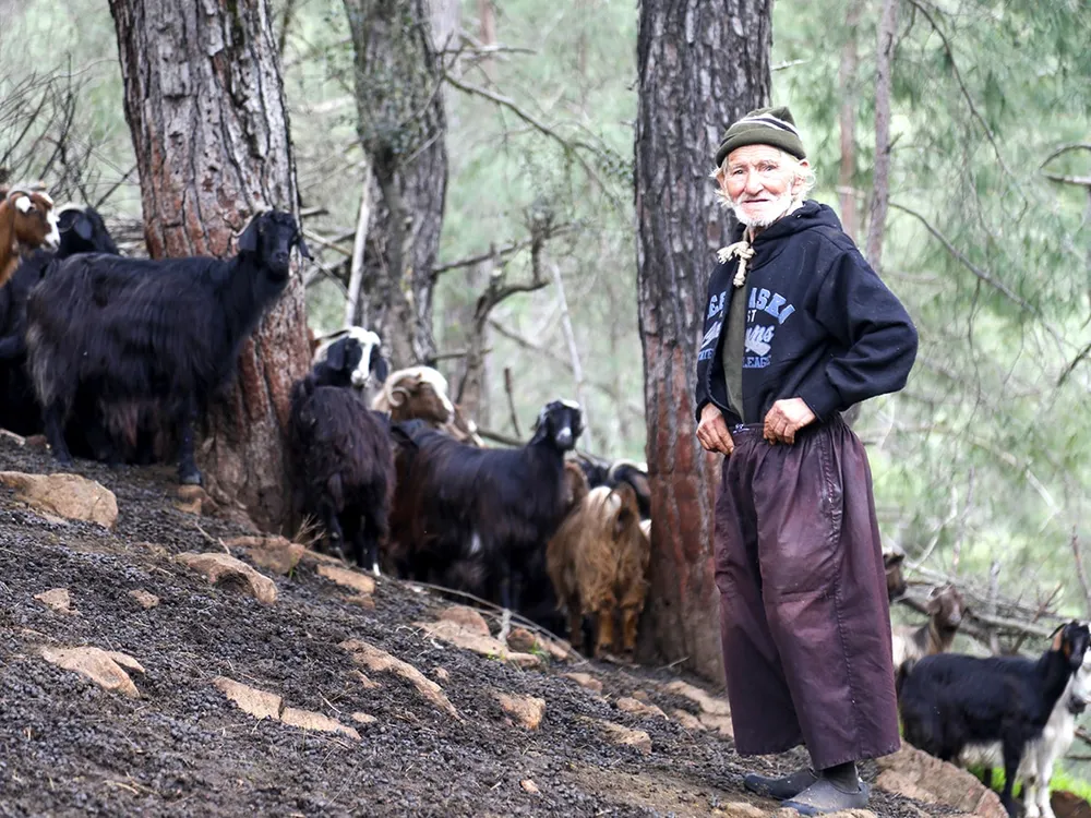 Antalya'da 17 Yıldır Dağda Yaşayan Adam: Mehmet Çabuk2