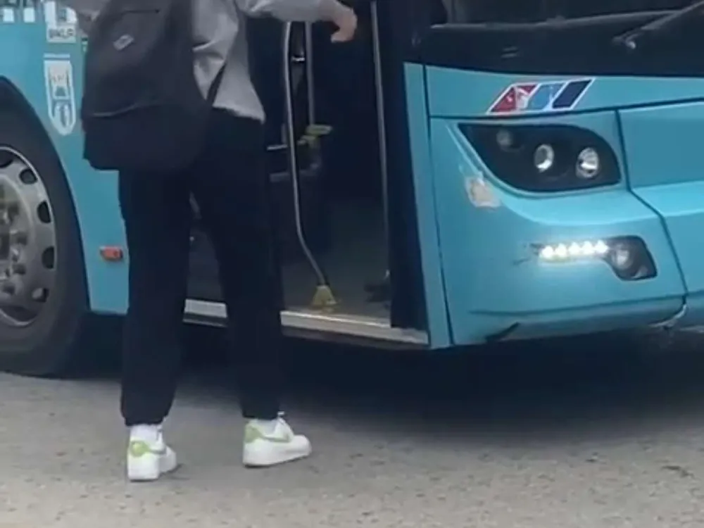 Halk Otobüsü öğrenci