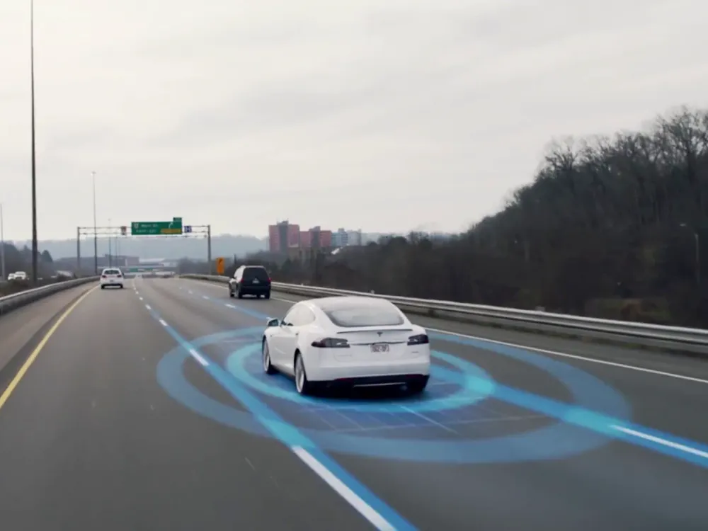 tesla otonom sürüşler