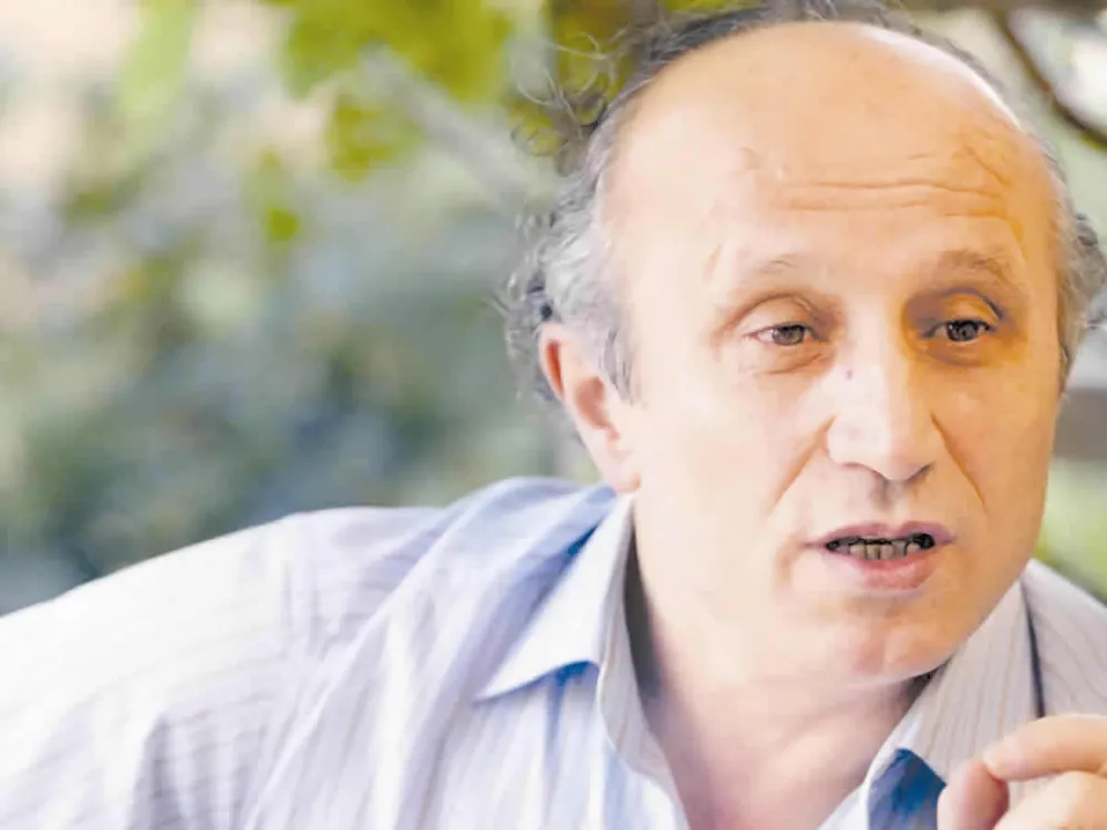 Yaşar Nuri Öztürk