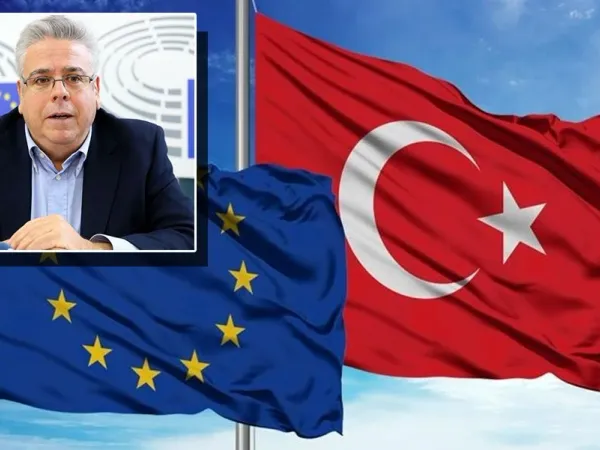 AB Türkiye Raportörü Nacho Sanchez 