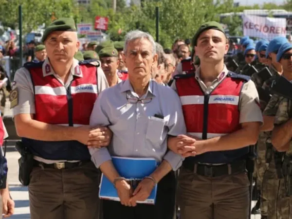 akın öztürk