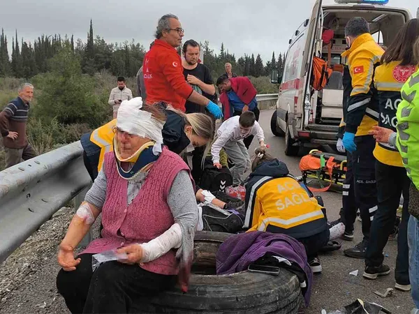 antalya otobüs kaza buzlu şarampol 