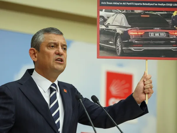 özgürl özel