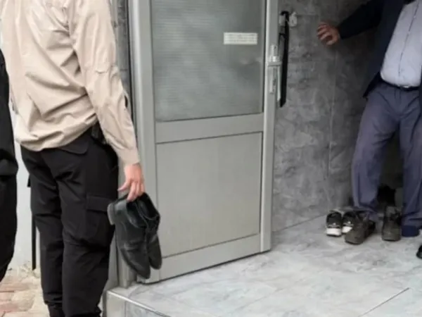 polis foto kaymakam polis ayakkabı kaymakam karabük