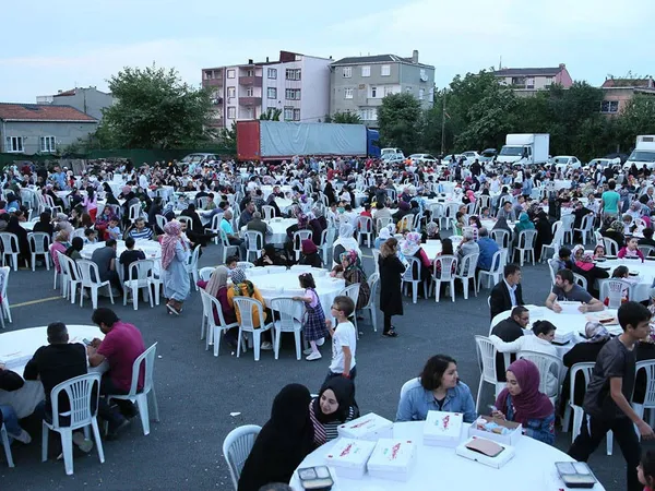 iftar çadırı sokak iftarı