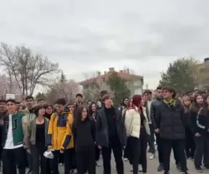  Rıdvan Binnaz Ege Anadolu Lisesi