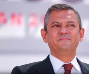 özgür özel
