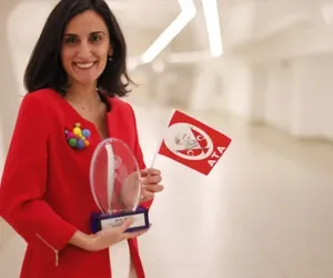  Canan Dağdeviren