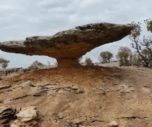 Diyarbakır Kocaköy’deki “mantar kaya” oluşumu2