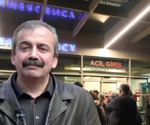 sırrı süreyya önder