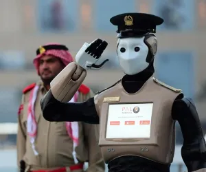 Dubai Robot Polis