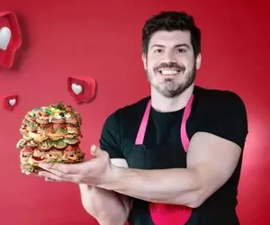 Bebek'te ünlülerin favori waffle mekanı sahibi Önder Şahin