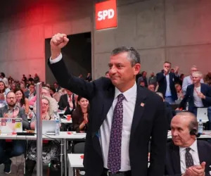özgür özel