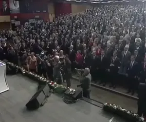 özgür özel