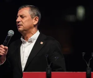 özgür özel