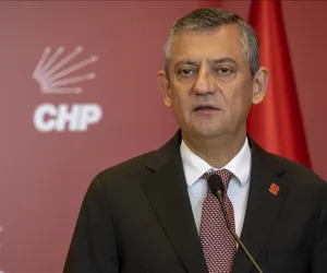 özgür özel