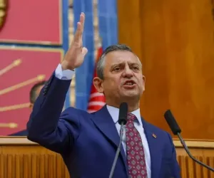 özgür özel