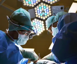 DOKTOR