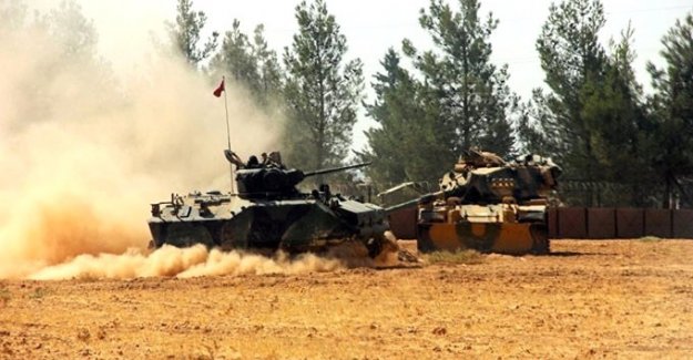 Cerablus'ta batısında Türk tankını vurdular 3 asker yaralandı