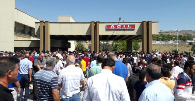 Elazığ'da vatandaşlar kan vermek için hastanelere akın etti