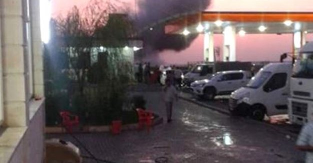 Şanlıurfa Viranşehir'de polis aracının geçişi sırasında patlama: 1 şehit 3 yaralı
