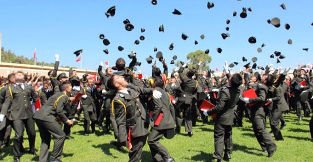 Askeri okullar kapandı öğrenciler 3 üniversiten diploma alacak