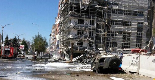 Kurban'da Van'o kana bulayan 2 terörist öldürüldü