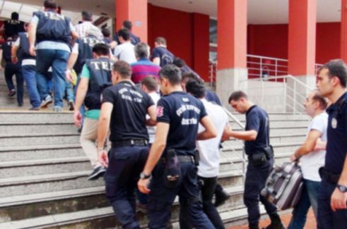 Türk Telekom görevlisi 37 kişi tutuklandı