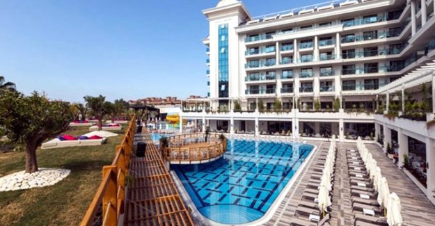Antalya'da 5 yıldızlı otele turistler içindeyken haciz geldi