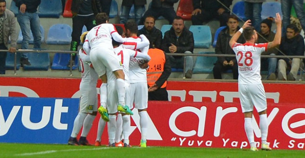 Antalyaspor Kayserispor'u yendi ilk galibiyetini aldı