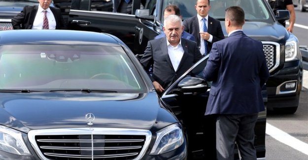 Başbakan Yıldırım'dan enerji zirvesi öncesi sürpriz Abdullah Gül ziyareti