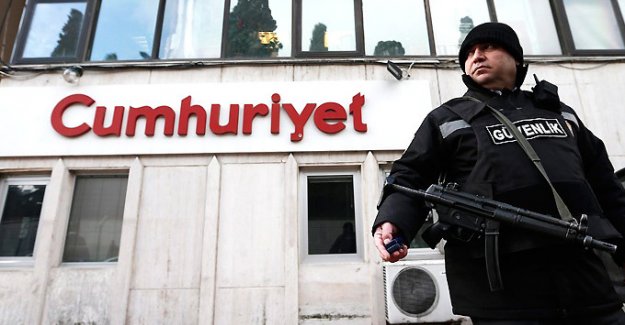 Cumhuriyet Gazetesi Genel Yayın Yönetmeni Murat Sabuncu tutuklandı