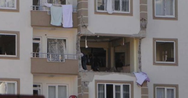 Gaziantep'teki patlamada 3 polis şehit, 4'ü Suriyeli 8 yaralı