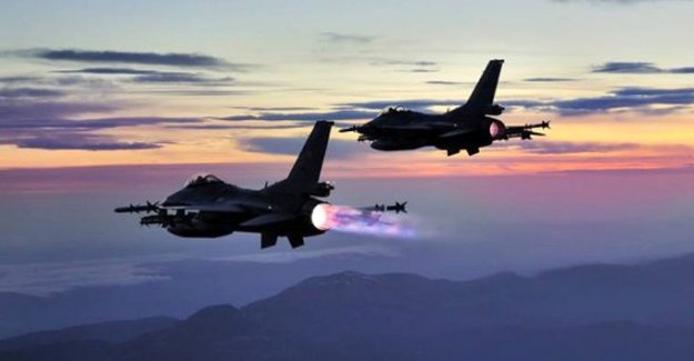 Türkiye jetleri Suriye'nin Dabık bölgesine bomba yağdırdı