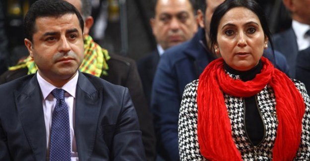 HDP Eş Genel Başkanları  Selahattin Demirtaş ve Figen Yüksekdağ tutuklandı