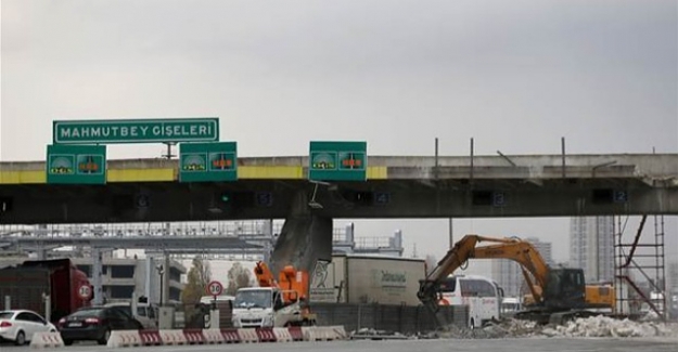 Gözün aydın İstanbul Mahmutbey Gişeleri yıkılıyor