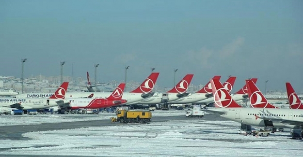 Atatürk Havalimanı'nda kar alarmı! 20 sefer iptal edildi