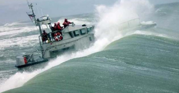 Marmara Denizi'ndeki fırtına balıkçıları vurdu