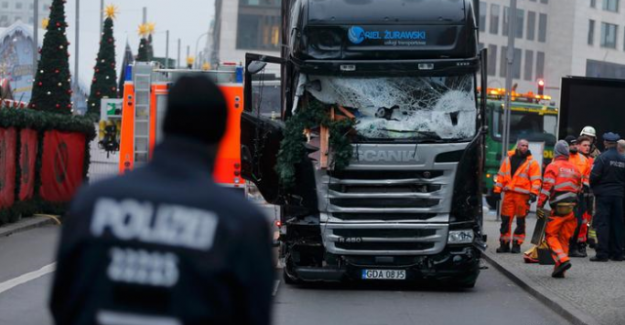 Noel pazarına giren Berlin saldırganı öldürüldü