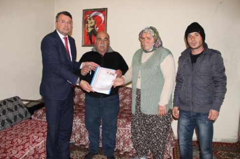 Silifke Belediyesi 2 şehidin ailesine ev verdi!