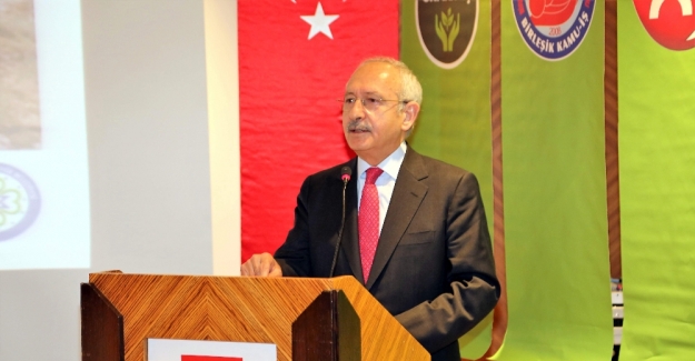 “Sorun çözen değil, sorunlarla boğuşan bir toplum olduk”