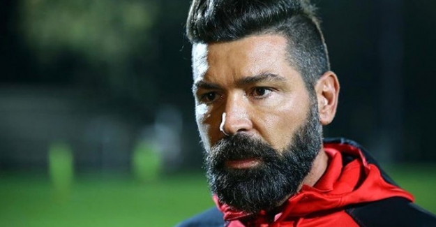 Süper Lig'de Kayserispor Teknik Direktörü Hakan Kutlu veda etti