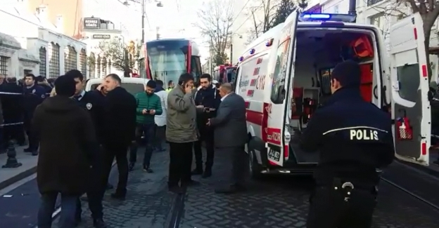 Tramvayın çarptığı vatandaş hayatını kaybetti
