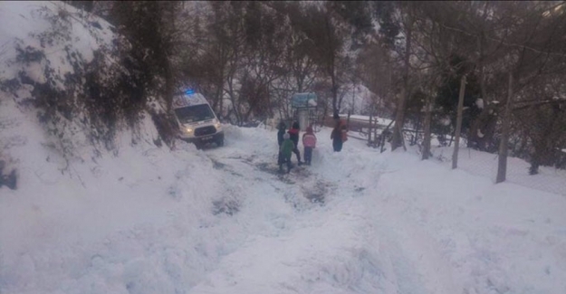 Osmaniye'de yaylada mahsur kalan bebeğe 11 saatte ulaşılabildi