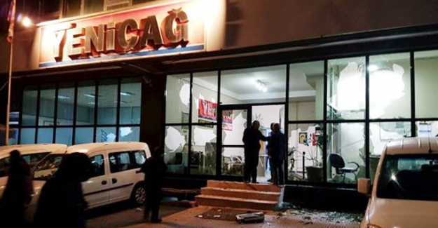 Yeniçağ Gazetesi'ne 30 kişiyle saldırdılar