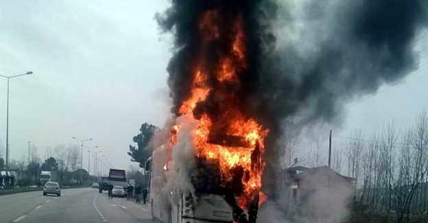 Samsun’da yolcu otobüsü alev alev yandı